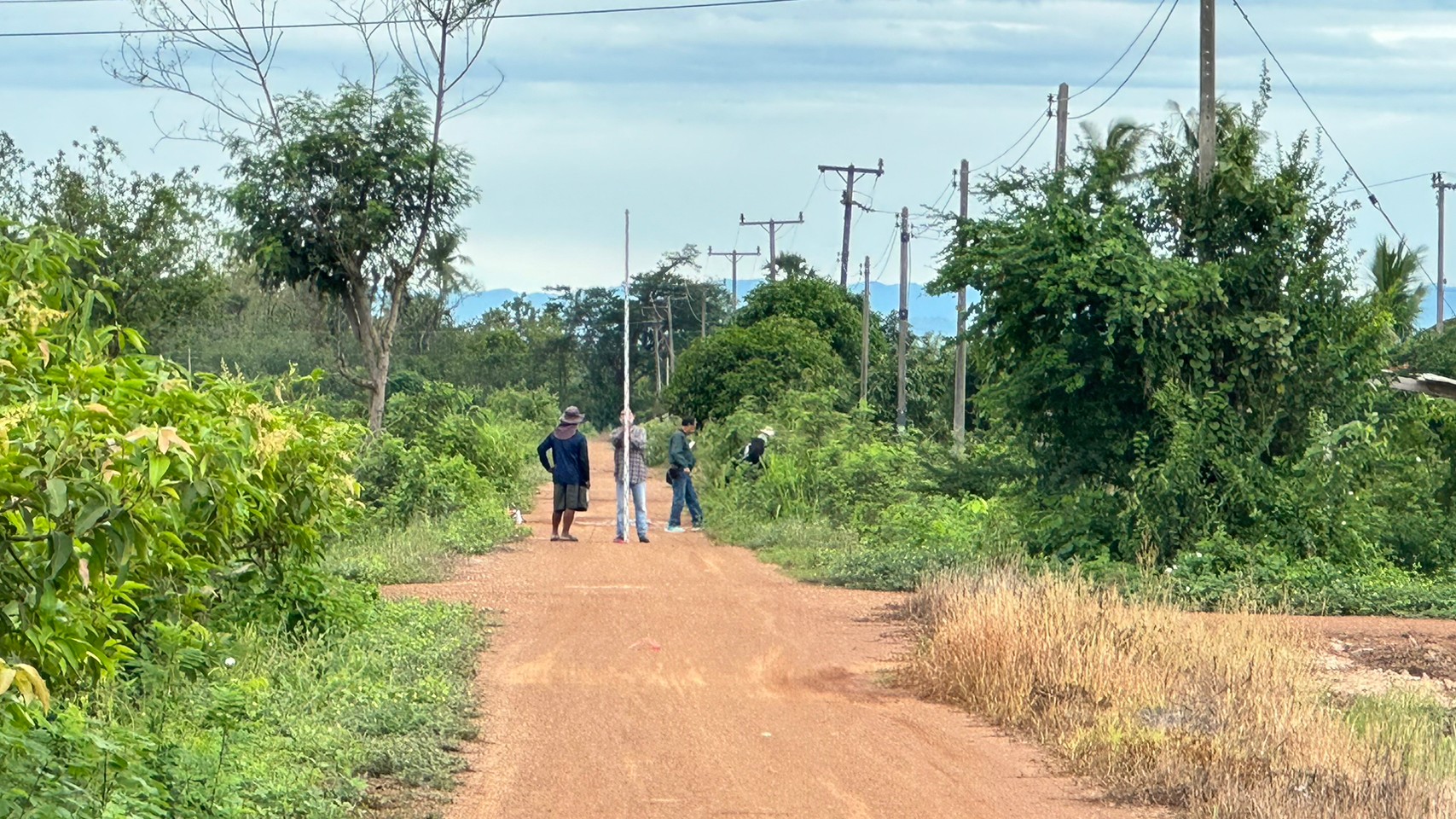title - สำรวจความเหมาะสมงานพัฒนาโครงสร้างพื้นฐานทางคมนาคมในเขตปฏิรูปที่ดินจังหวัดสุโขทัย